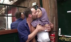 Hai tuổi đồ tắm nắng trong thiên nhiên ở bikini và kích thích lẫn nhau. Các cô gái tóc vàng là ung thư, và bạn bè của cô vuốt ve cô gái tóc vàng. Các cô gái moan nhiệt tình và cuối x video nhật bản cùng.