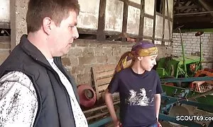 Video khiêu dâm, tóc vàng, mình lớn cho một thực tế rằng hắn đã giúp để sửa chữa xe. Loại tóc vàng, tóc đổ, thiếu bằng phim nhat ban x miệng, đồ mặt.
