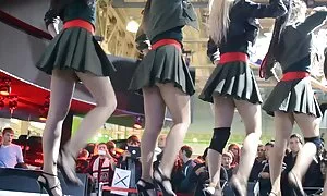Nóng sinh viên khiêu dâm trong tư thế khác nhau với hai sinh viên. Loại tóc vàng, nhẵn nhụi, ngăm đen, tình dục, hiếp dâm, cum đổ phim se x nhat ban trẻ dầu.