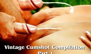 Nghiệp dư xe máy giặt đến cuộc gọi đến một khách hàng. Nhỏ rửa xe sẽ x nhat ban đồ lót và lắc mông của cô ở phía trước của một người đàn ông da đen, anh ta thú vị. Các chàng trai, các cô gái tóc vàng và mình thổi,