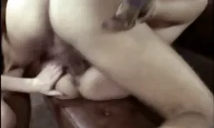 Khiêu dâm Video của một cô gái trẻ sau khi gặp một chàng trai người mơ ước sẽ đến quán cà phê, múa trong các cửa sổ và nhắn tin vào buổi sáng, và tối đa đã có một dương vật phim x nhật trong miệng. Như một hiện đại mối quan hệ đầu tiên, Tình dục và chỉ sau đó, tất cả mọi thứ khác. Loại cạo, ngăm đen, tình dục, nga khiêu dâm.