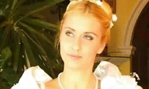 Khiêu dâm video đầy niềm đam mê và video của hoang dã khêu gợi mà một cô gái châu Á, ngồi trên một sân thượng mùa hè trên một chiếc ghế thoải mái và siêng năng vuốt ve cô nhóm quyến rũ. Loại châu Á, đồ tay, ngón tay, phim x nhật em Gái.