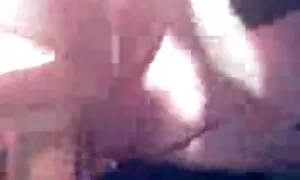 Dude khiêu dâm video làm bitches trẻ hạnh phúc với kiêm của họ. Loại cạo ngăm đen, tình dục, nữ khiêu dâm phim se x nhat ban trẻ, tình dục bằng miệng.
